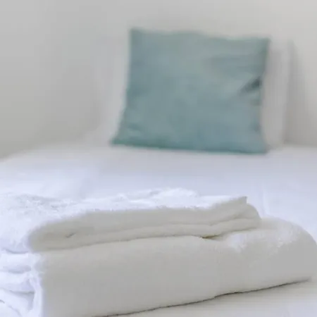 아파트 Classic, Moder 2br In A Trendy Nbh 리스본